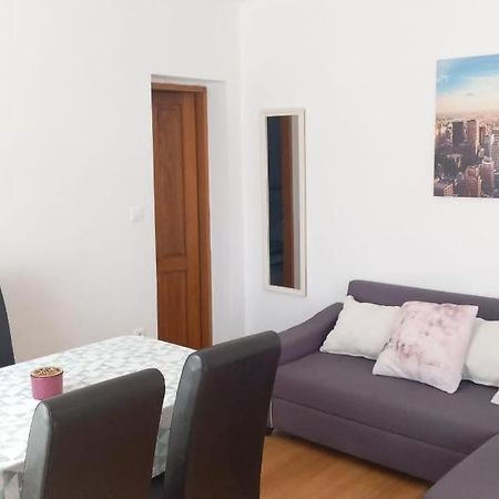 Apartments Pipi Пакоштане Екстер'єр фото
